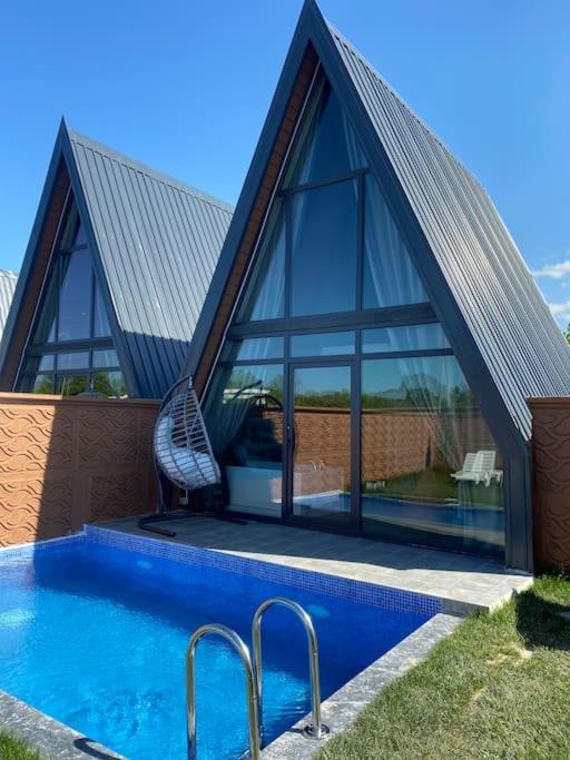 Triangle Life Suit Hotel Kartepe Exterior foto